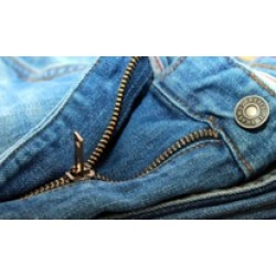Atelier éclair – Réparer la fermeture-éclair d’un jean – Groupe #1